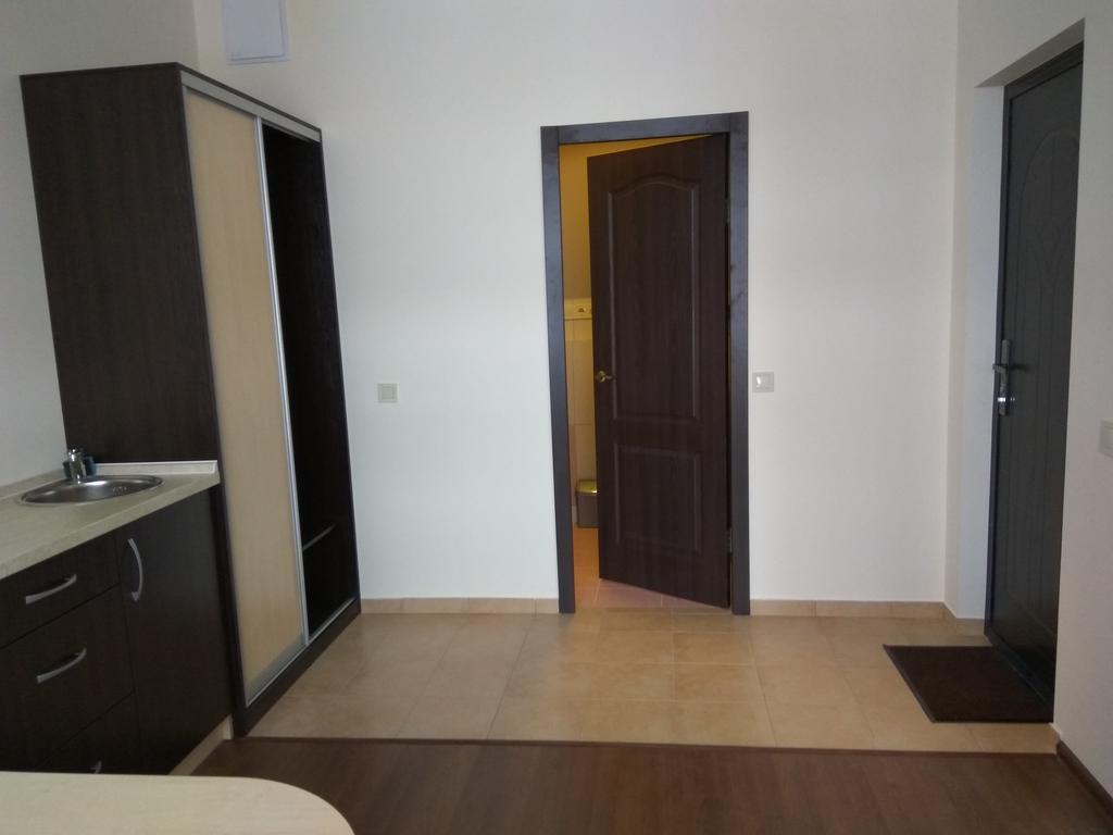 S&M Apartments - Zarichna Kiev Ngoại thất bức ảnh