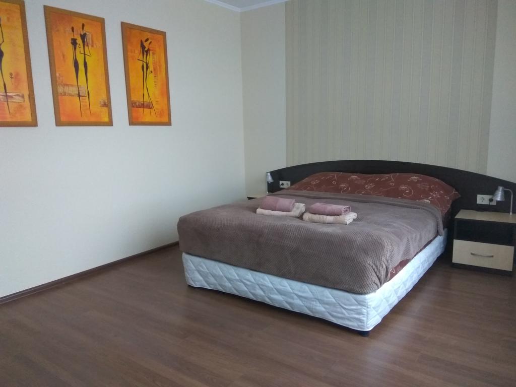 S&M Apartments - Zarichna Kiev Ngoại thất bức ảnh